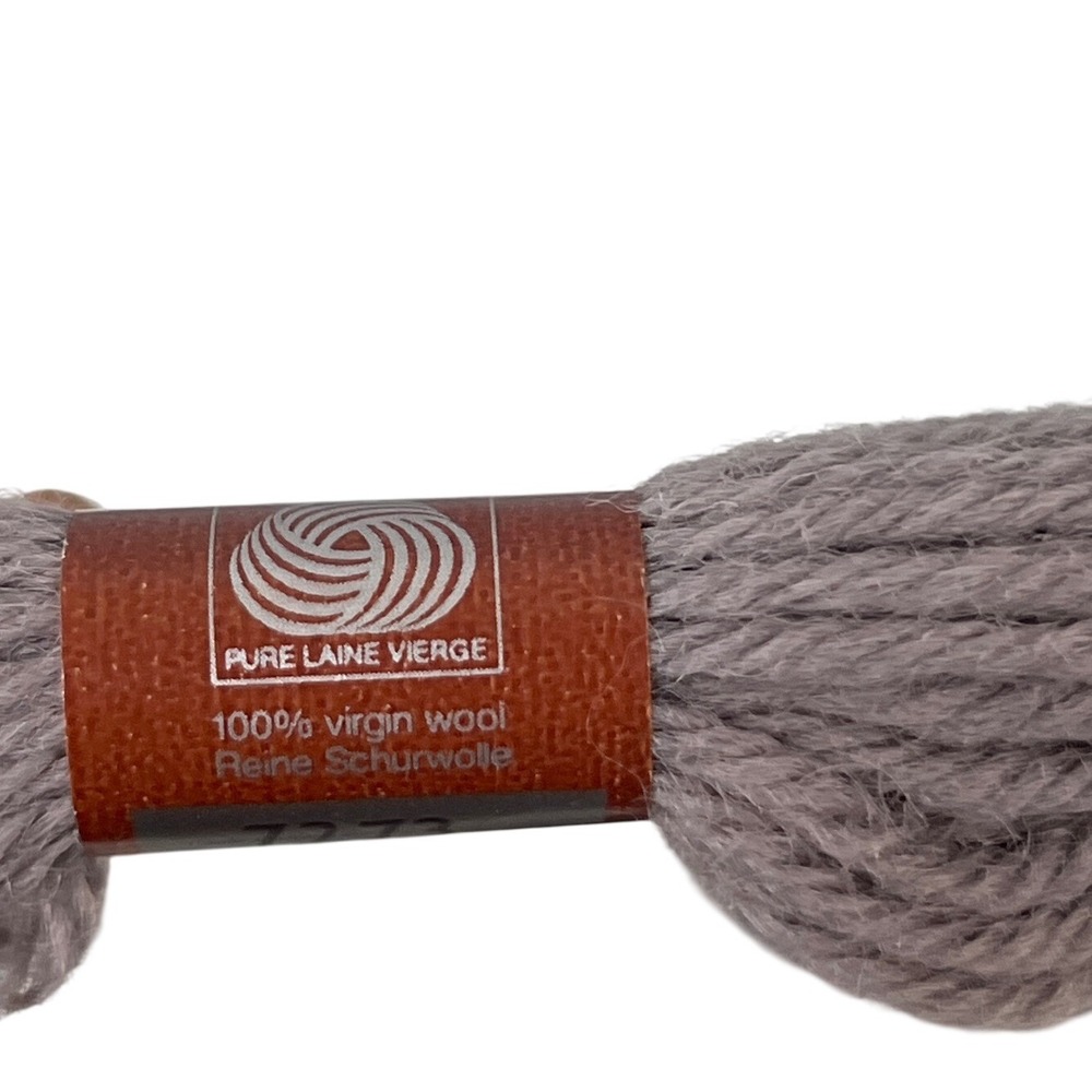 18 Laine Colbert DMC Needlepoint 8m 100% V Wool‎ Yarn Green Cream Gray Crafts - Picture 4 of 4